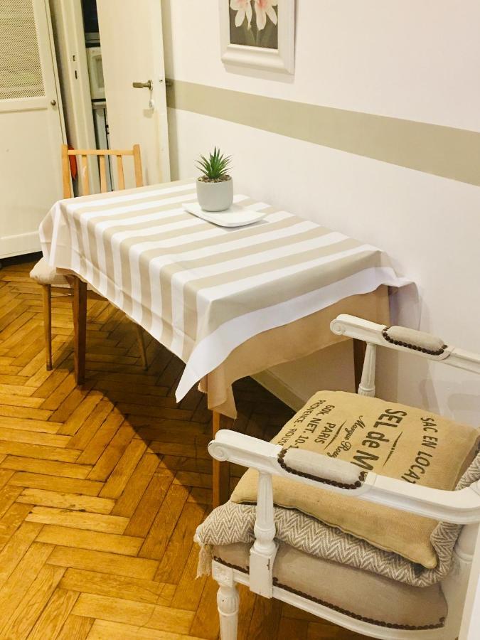 Recoleta Friends Arenales Apartment Buenos Aires Bagian luar foto